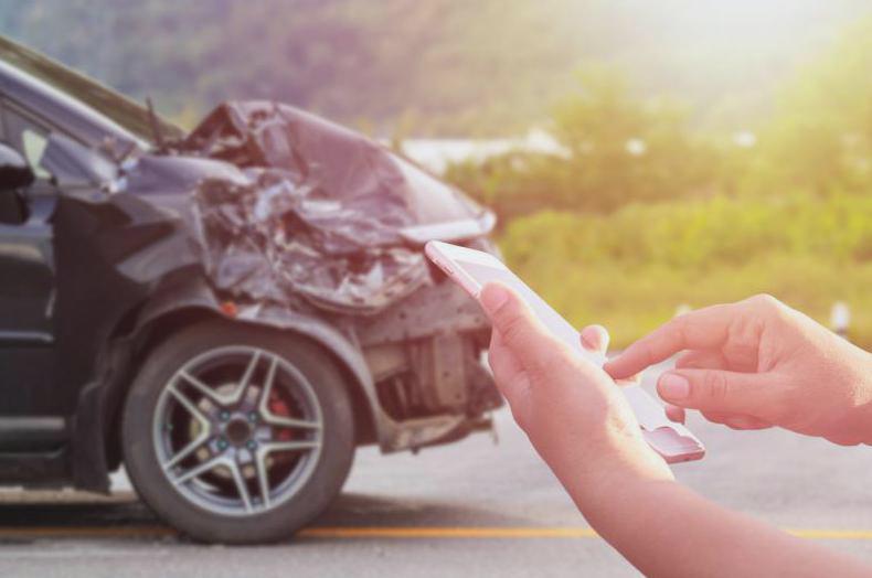 Jak reagować podczas wypadku drogowego?